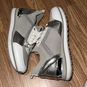 Michael Kora Sneakers